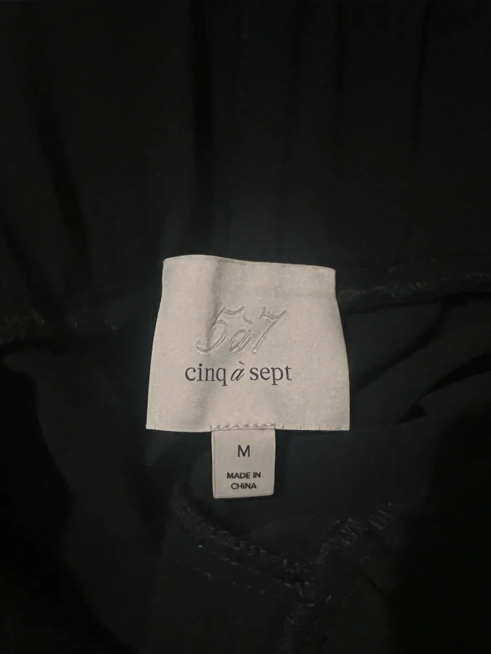 Cinq à Sept jogger Black Crepe Pants M High Rise ribbed Cuff Tapered pull on